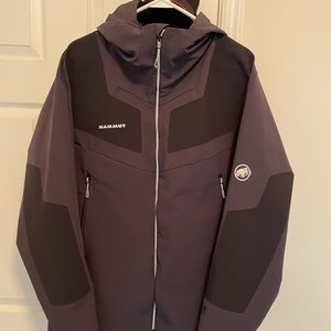 Men’s Mammut Aenergy Pro hooded soft shell jacket